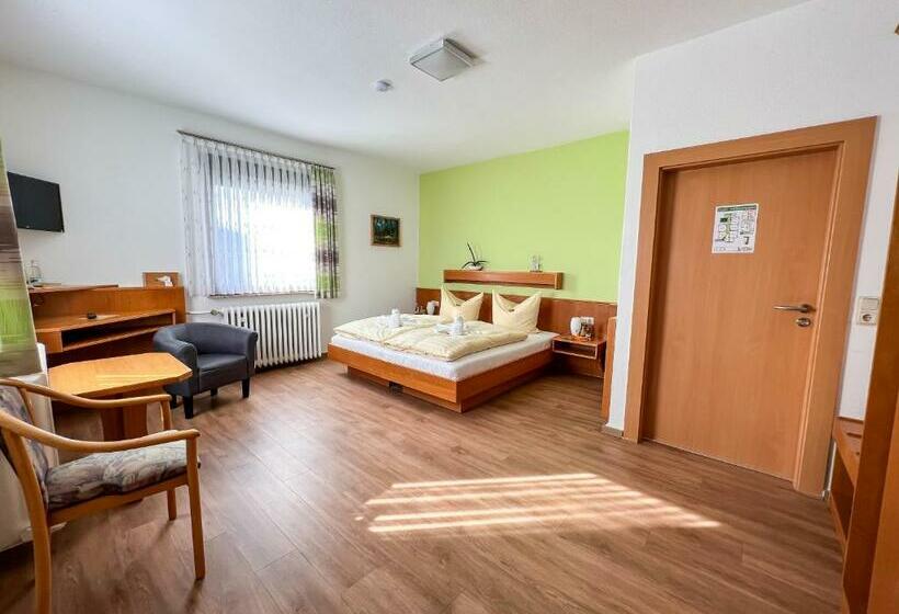 Номер Стандарт, Pension Böhm