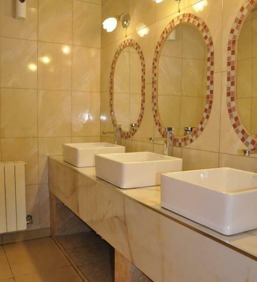 Трехместный Номер Стандарт Совместная Ванная, Hostel Copacabana La Quiaca
