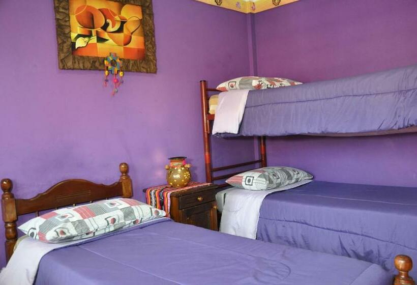 Трехместный Номер Стандарт Совместная Ванная, Hostel Copacabana La Quiaca