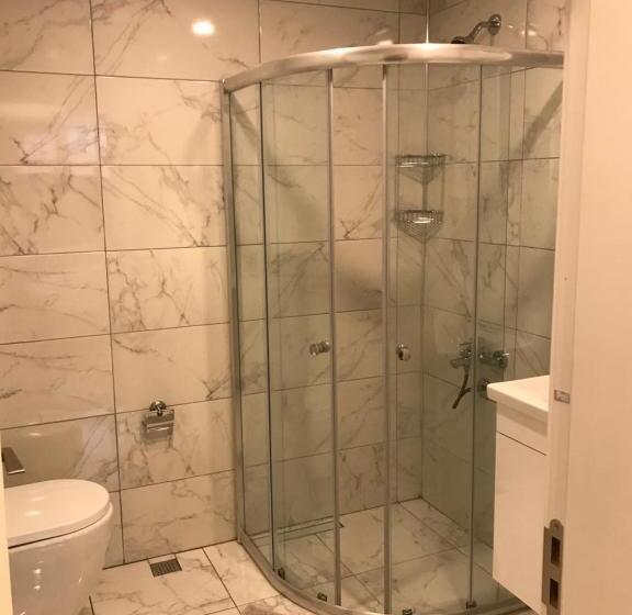 Quarto Quádruplo Deluxe, Uzungol Huzur