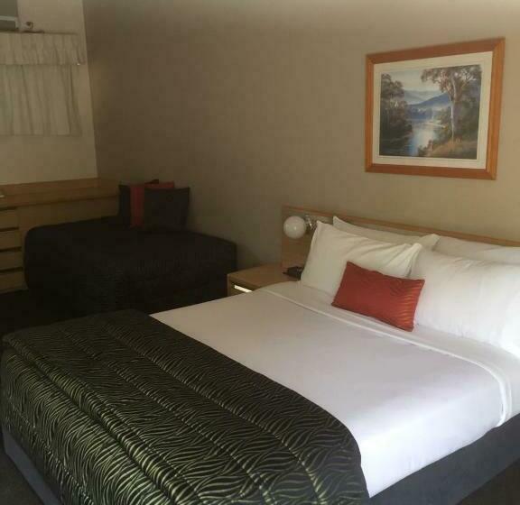 Номер Стандарт, Oxley Motel