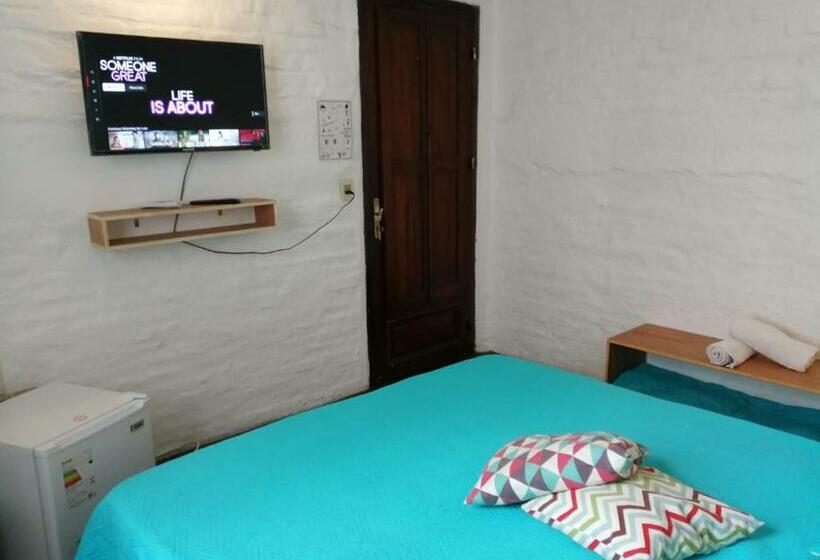 Номер Стандарт, Mediomundo Hostel
