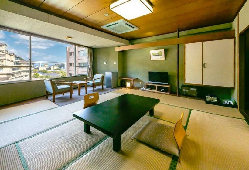 エコノミー４人部屋, Matsunoyu