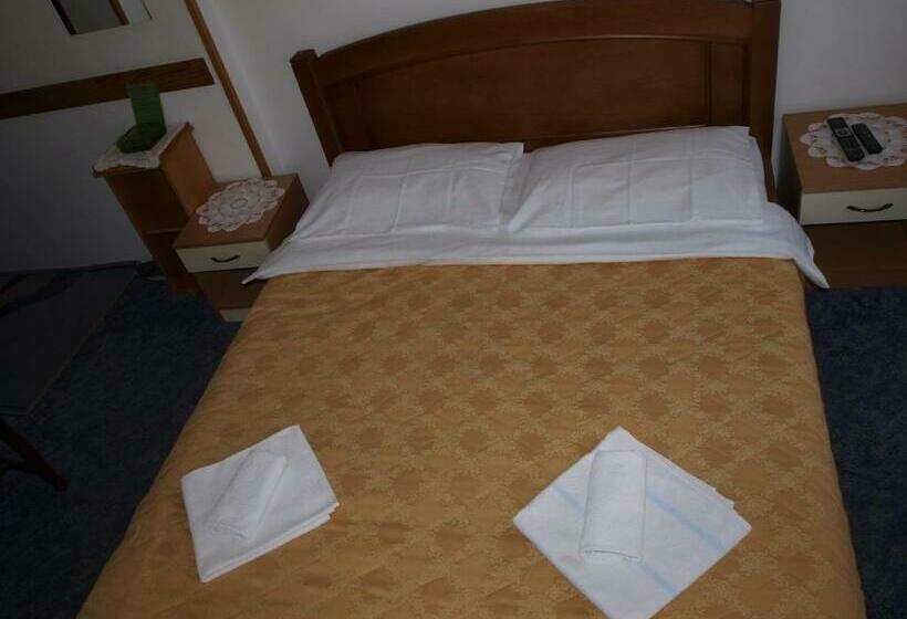 اتاق استاندارد, Guesthouse Ukus Durmitora