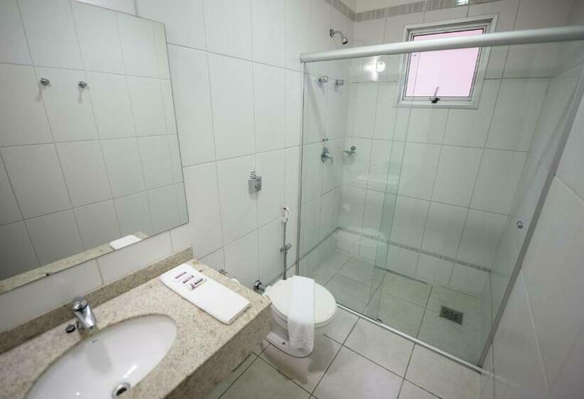 Quarto Triplo Estandar, Prisma Plaza