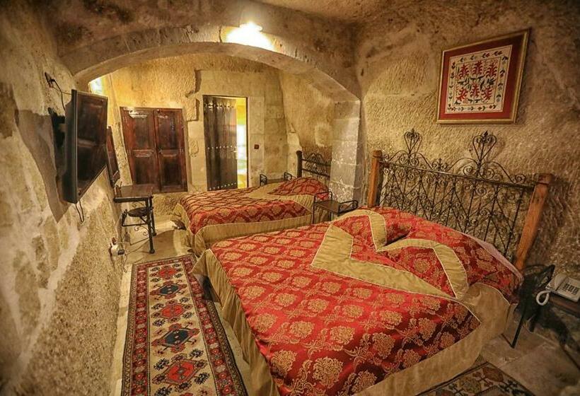 اتاق استاندارد سه نفره, Century Cave