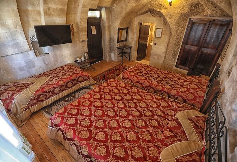 اتاق استاندارد چهار تخته, Century Cave