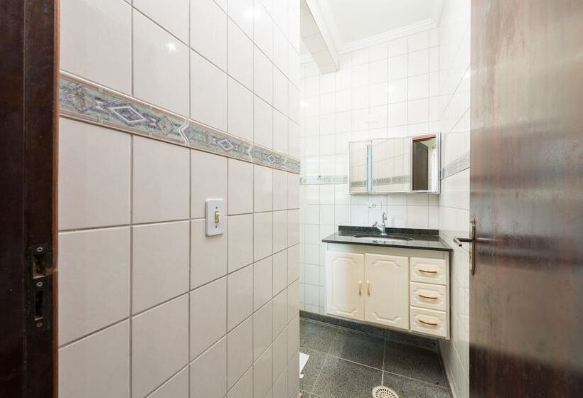 StandaardKamer, Venice Ubatuba
