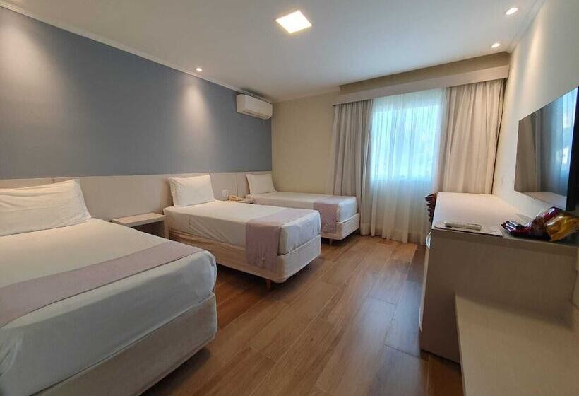 Трехместный Номер Премиум, Vinhedo Plaza