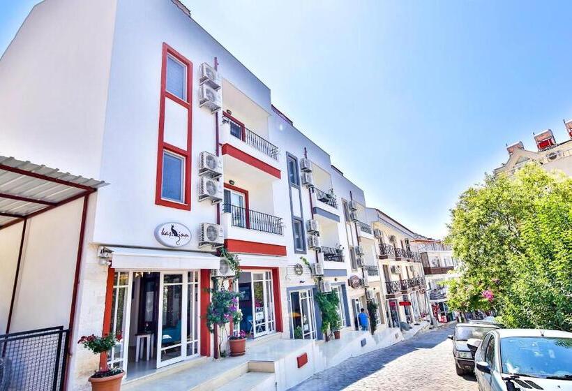 1 Bedroom Penthouse Apartment, Kasinn Apart