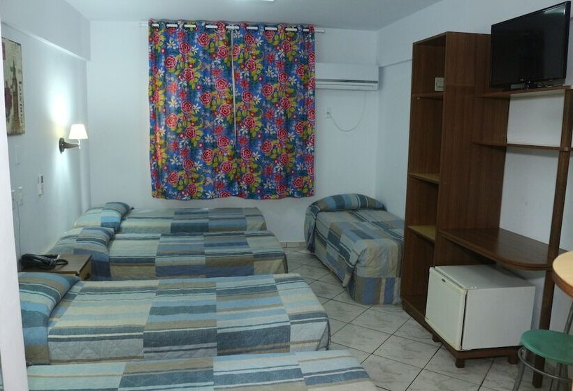 غرفة عائلية, Mar
