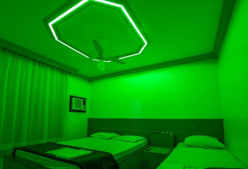 디럭스 트리플 룸, Classic Hotel E Motel
