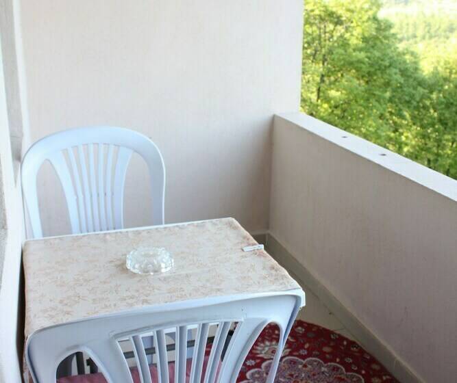 اتاق استاندارد با چشم‌انداز استخر, Kaltur Boutique Otel