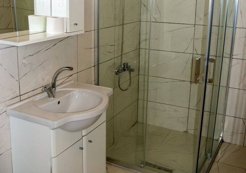 اتاق استاندارد با چشم‌انداز استخر, Kaltur Boutique Otel