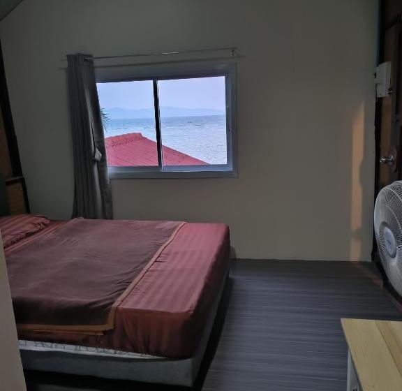 스탠다드 방갈로 정원 전망, Golden Beach Resort Koh Phangan
