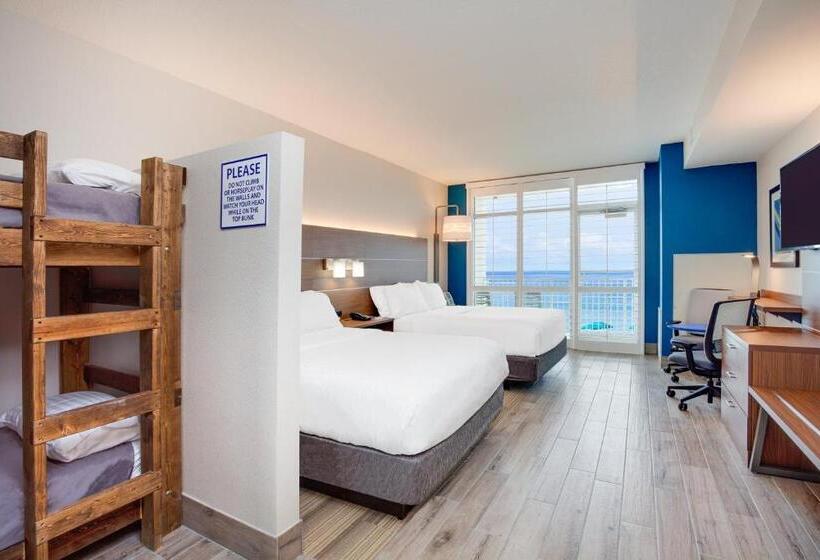 Номер Стандартный Кровать Куин, Holiday Inn Express & Suites Panama City Beach Beachfront, An Ihg