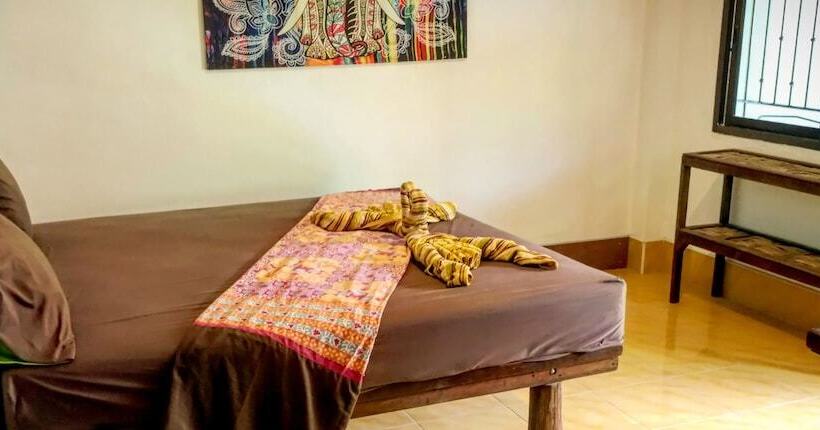 اتاق استاندارد با تخت دوبل, Flower Power Farm Village