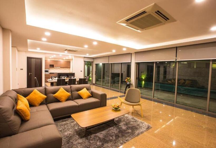 ویلا پریمیوم 1 خوابه, Villa Navin