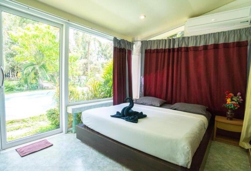 ویلای یک اتاق خوابه با استخر شنا, Villa Navin