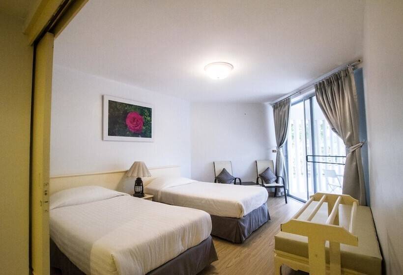 سوئیت خانواده 2 خوابه, Villa Navin