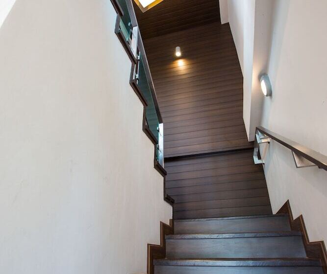 ویلا پریمیوم 1 خوابه, Villa Navin