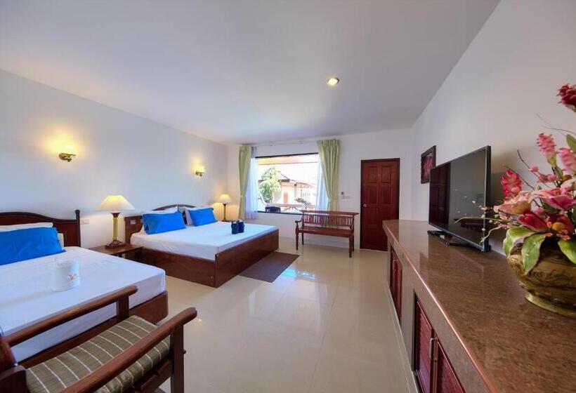 带泳池的标准三人间, Aumpai Luxury