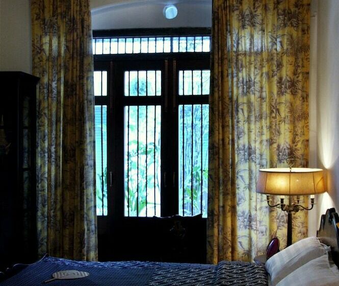 اتاق استاندارد, The Bhuthorn Bed And Breakfast
