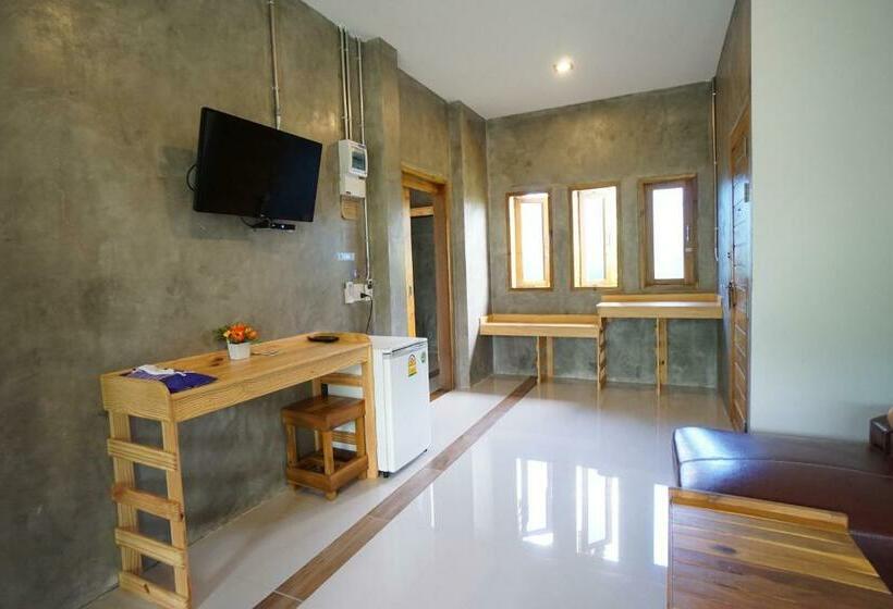 سوئیت با تخت بزرگ, Villa Varich
