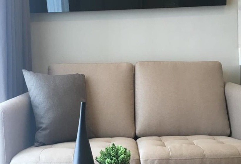 سوئیت با بالکن, Madera Residence Sriracha