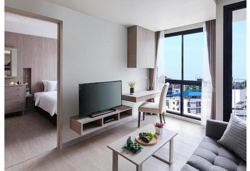آپارتمان 1 خوابه با بالکن, Madera Residence Sriracha