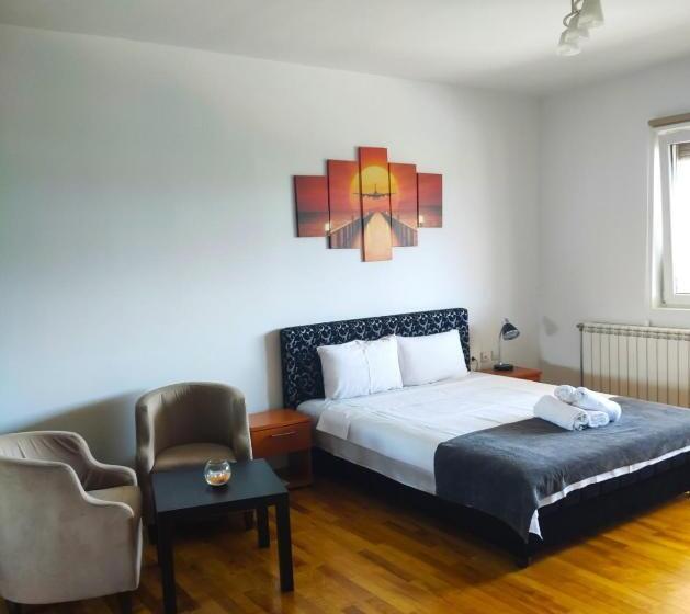 Quarto Quádruplo Estandar, Kengur Resort