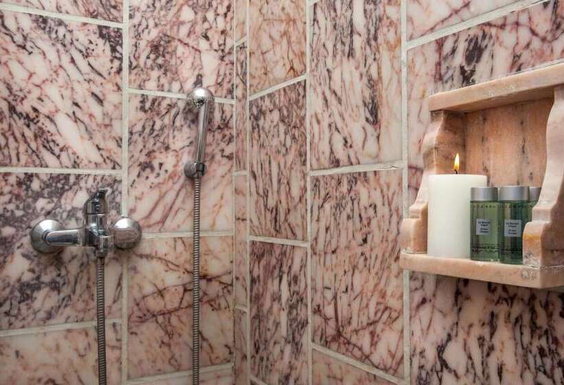 Chambre Standard, Join Us Low Cost Rooms