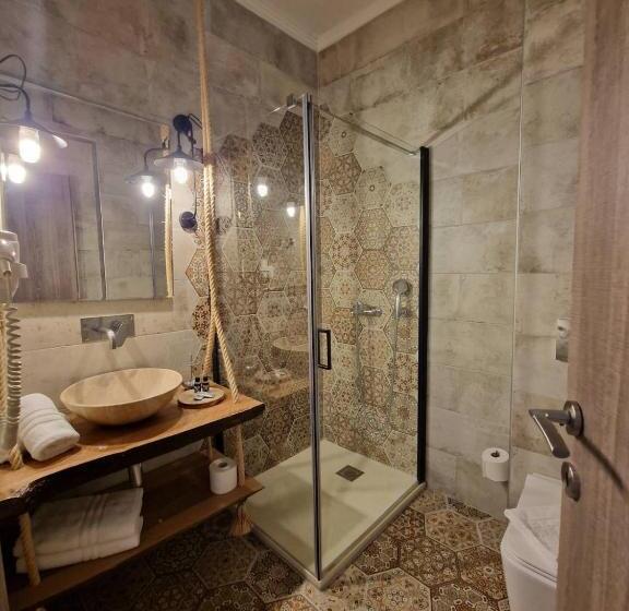 اتاق استاندارد, Avra