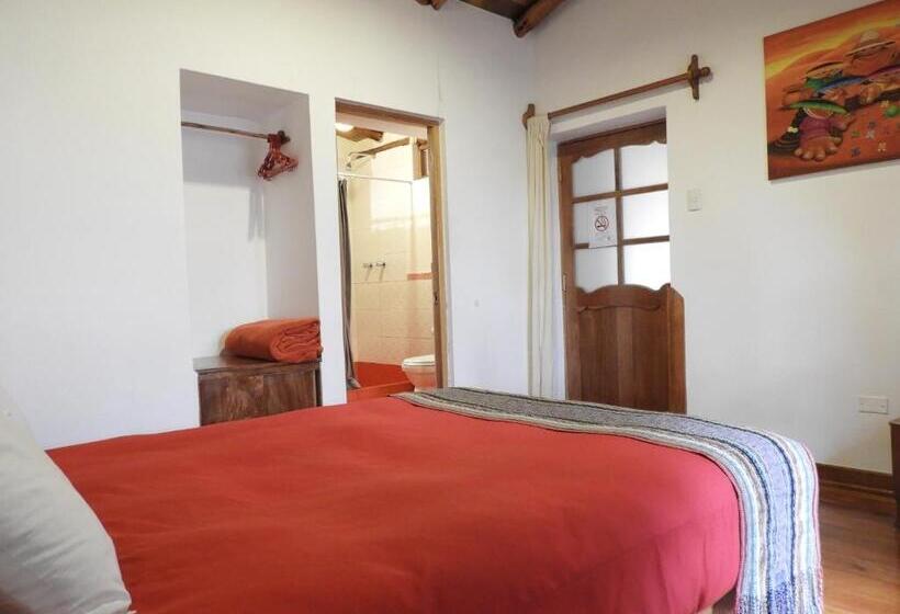 سوئیت جونیور با چشم‌انداز کوهستان, Picaflor Tambo Guest House