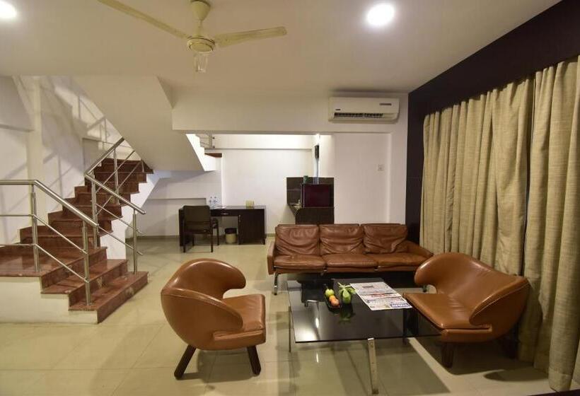 メゾネットスイート, The Fern Residency, Vadgaon   Talegaon, Pune