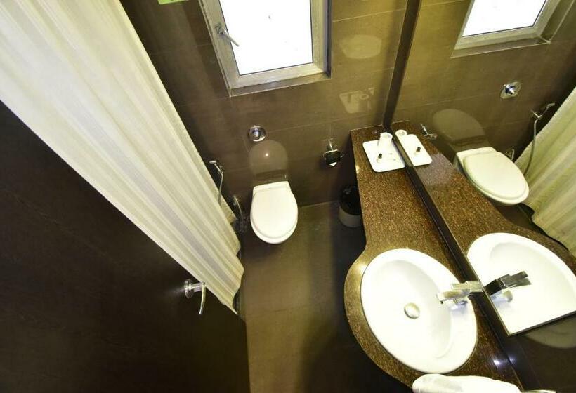 エクゼクティブルーム, The Fern Residency, Vadgaon   Talegaon, Pune