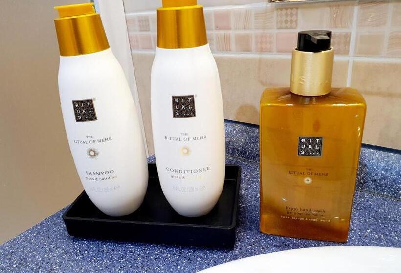سوییت لوکس, Resort Lesní Lázně