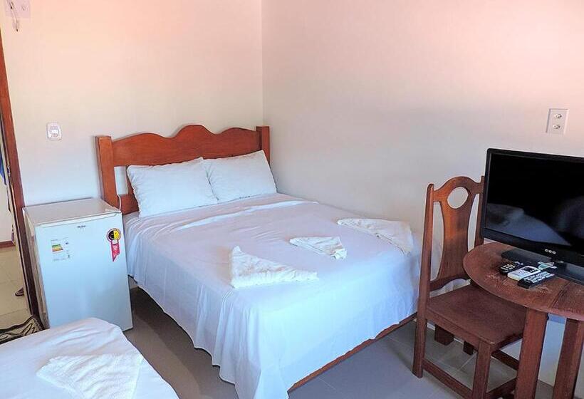 Quarto Quádruplo Estandar, Amendoeira Hotel Da Vila