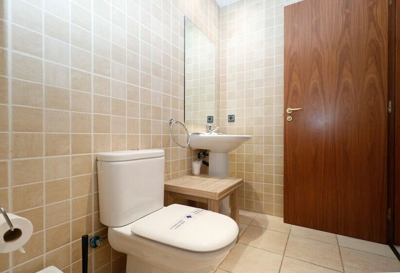 דירת חדר, Apartamentos Araco 3000