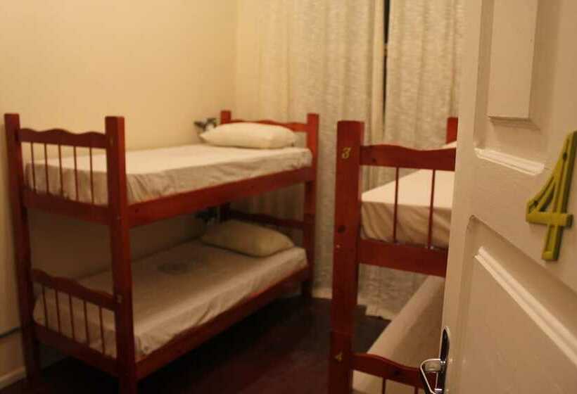 تختخواب در اتاق مشترک, Hostel By Hotel Galicia