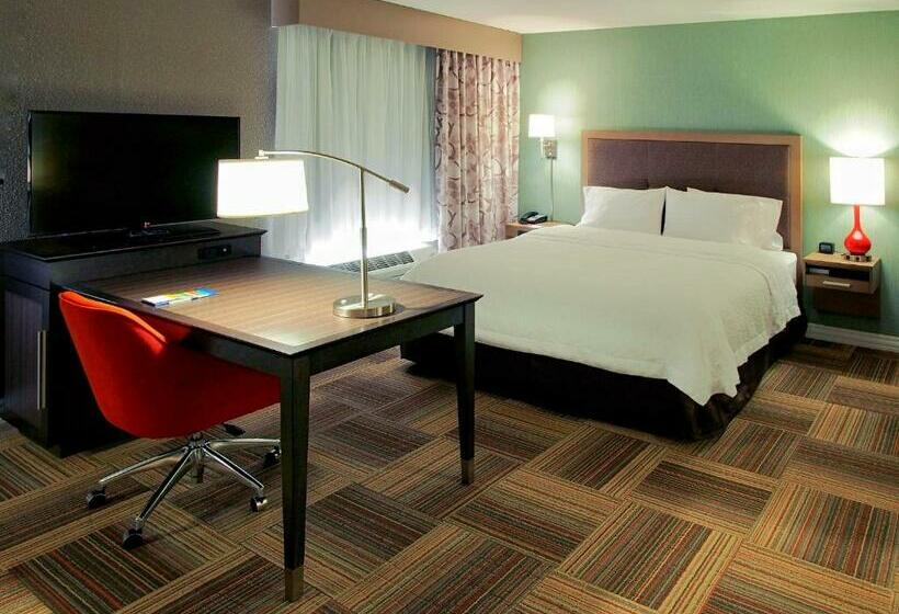 Номер Стандарт, Hampton Inn & Suites Moore