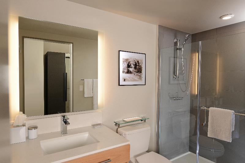 스탠다드 룸 킹사이즈 침대, Indigo Denver Downtown  Union Station, An Ihg