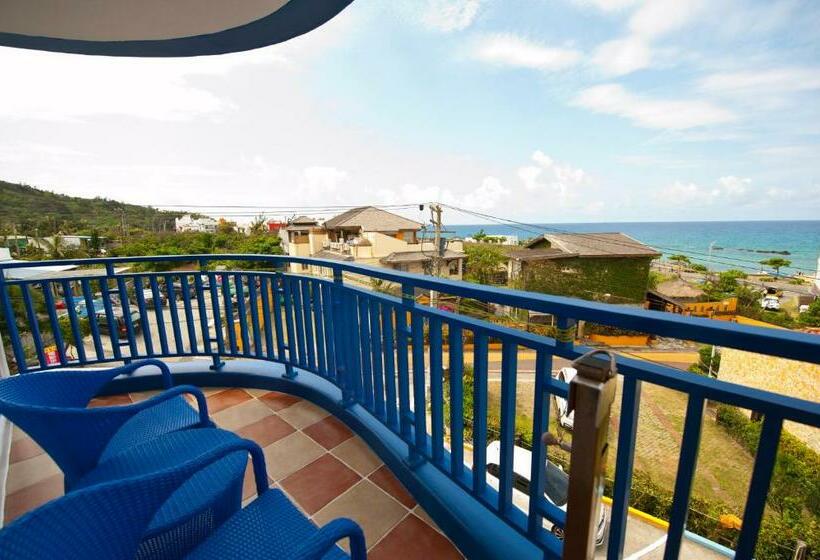 اتاق لوکس با بالکن و چشم‌انداز دریا, Haisu Homestay