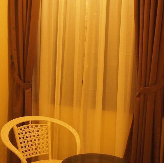 Люкс, 118 Hotel Macalister