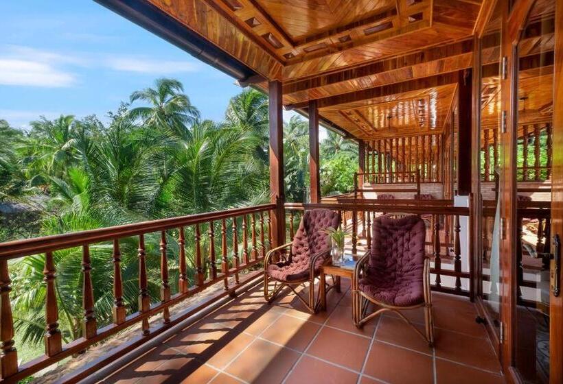 اتاق اساندارد با چشم‌انداز جانبی به دریا, Coco Palm Beach Resort & Spa