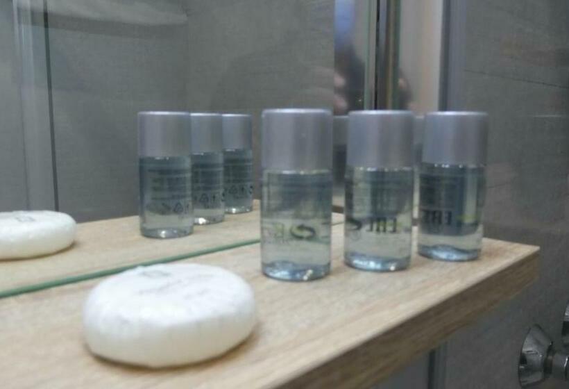 스탠다드 트리플 룸, Plaza Pombo B&b   Hostal
