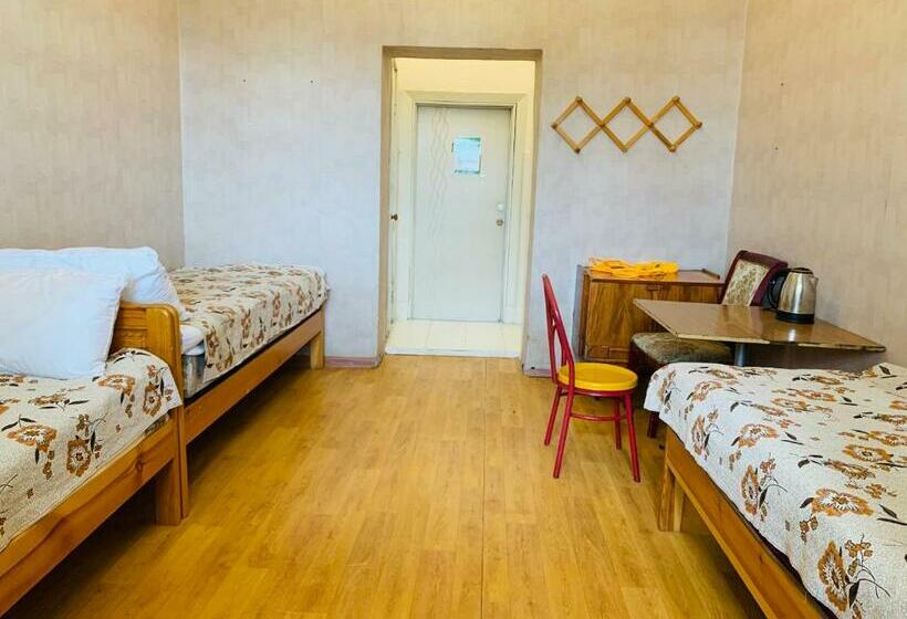 اتاق استاندارد سه نفره, Songino Budget Resort