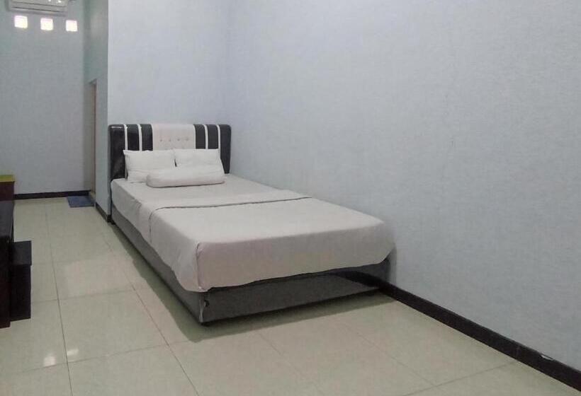 Номер Стандарт, Surya Abadi Homestay Syariah Redpartner