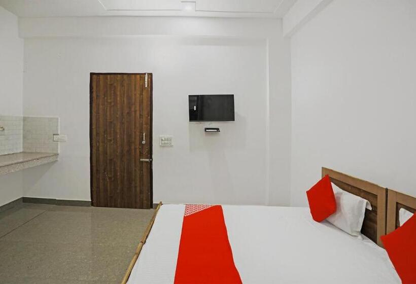 Трехместный Номер Классика, Oyo Flagship Hotel Yuvraj Plaza