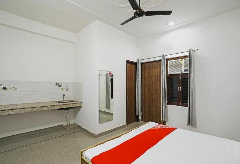 Трехместный Номер Классика, Oyo Flagship Hotel Yuvraj Plaza